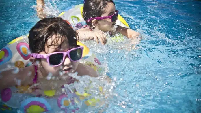 Piscine hors sol : un choix survitaminé pour égayer votre été